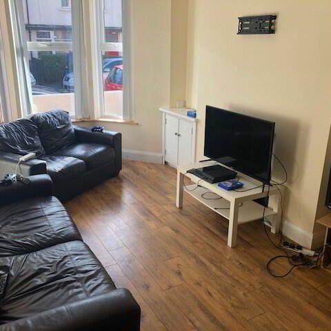 39 Ulsterville Gardens, Lisburn Road, Belfast, BT9 7BA - Photo 1