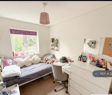 3 bedroom terraced house to rent - Photo 3