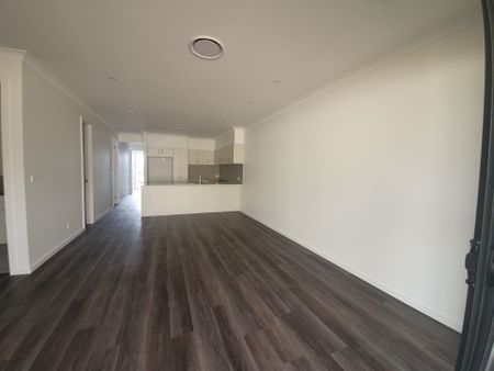 Beautiful Home - Photo 4