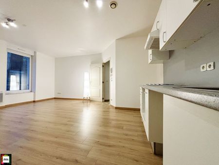 Location Appartement 2 pièces 45m² LONGWY 54400 - Photo 2