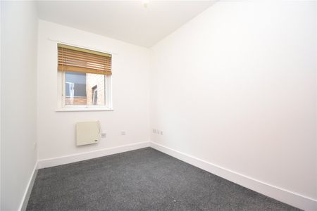 De Grey Road, Colchester, Essex, CO4 5TZ - Photo 5