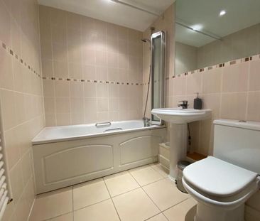 Ashton Court, Woking - 1 bedroomProperty for lettings - Seymours - Photo 2