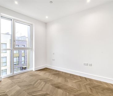 Baldwin Lane, London, SE3 9AY - Photo 1