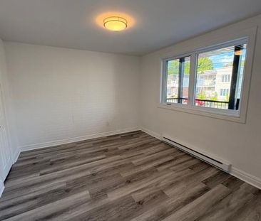 4 ½ rénové à louer – Disponible dès maintenant - Photo 3