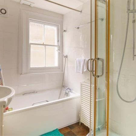 Room in a Shared Flat, Hampson Way, SW8 - Photo 3