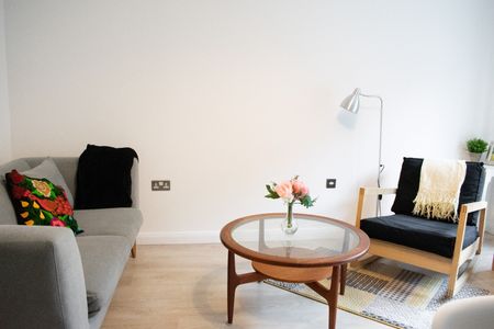 1 Bed Flat, Saxony Court, E5 - Photo 2