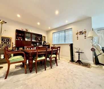 4 bedroom detached house to rent - Photo 3