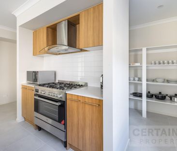 Room 2, 4 Trophy Drive, Tarneit, Vic 3029 - Photo 1