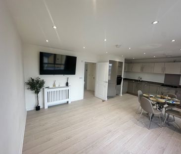 2 Bed Flat, Hunterscraig Drive, G5 - Photo 2