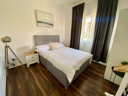 Carlton Road South, Weymouth, DT4 - Photo 4