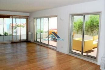 Apartamento T3 em Lisboa