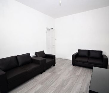 3 bedroom Student Flat to rent in Spencer Street, Heaton, Newcastle... - Photo 1