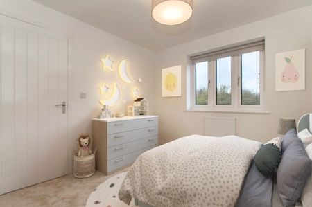 Gainsborough Avenue, BS10 - Photo 2