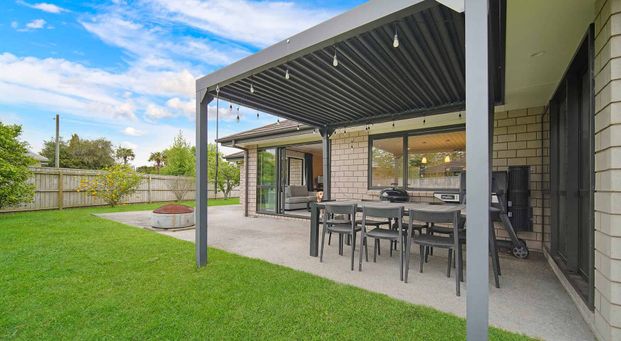 Right in Riverhead! - Photo 1