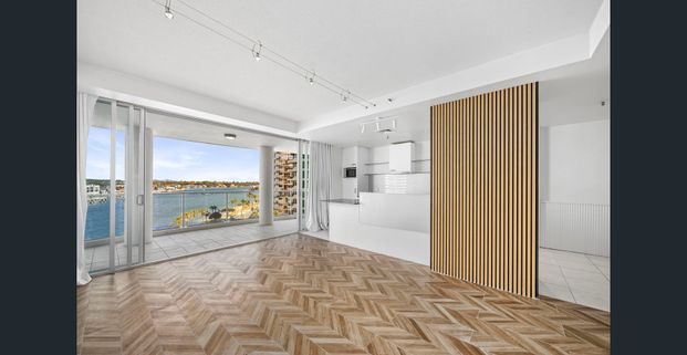 Riverfront Luxury Living with Marina Berth | Sentinel, Surfers Paradise - Photo 1
