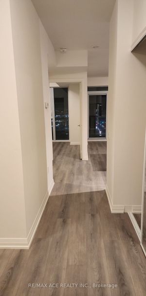 For Lease - 9000 Jane Street Unit# 1210, Vaughan, Ontario - Photo 1