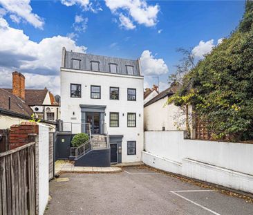 2 bed First Floor Flat for rent - Photo 4