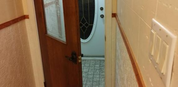 5 1/2 rez-de-chaussée à louer - Photo 2