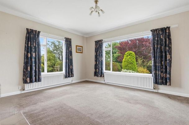 30 Carsonstown Road, Saintfield, Ballynahinch, BT24 7EA - Photo 1