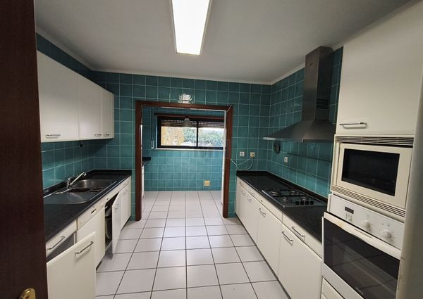 Apartamento T5 em Coimbra