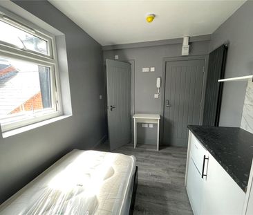 1 bedroom property to rent - Photo 1