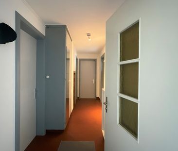 Rent a 3 rooms apartment in Emmen - Photo 2