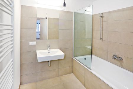 Wunderschöne 3-Zimmer-Wohnung idealer Grundriss mit Loggia und Einbauküche - Photo 3