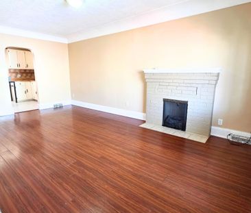 For Lease - 214 Fairfield Avenue, Hamilton, Ontario - Photo 2