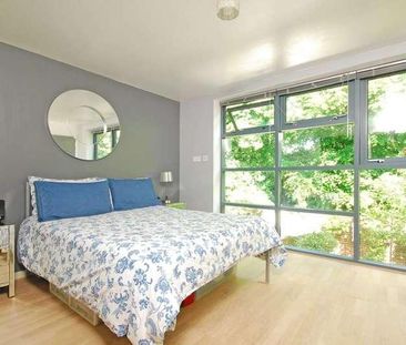 Pallister Terrace, Roehampton, SW15 - Photo 2