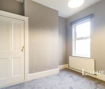 3 bedroom terraced house to rent - Photo 6