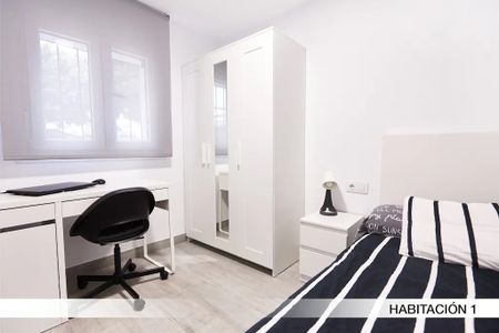 Avenida Doctor Fedriani, Sevilla, Andalusia 41009 - Photo 4