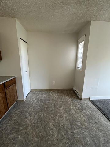 AURORA APARTMENTS - 102 - Photo 2