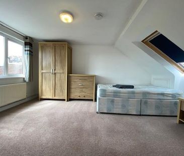 6 bedroom house to rent - Photo 3