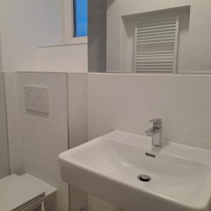 Renovierte, ruhig in den Innenhof gelegene Einraumwohnung in einem denkmalgeschützten Haus ,ideal für Single oder Pendler! - Foto 2