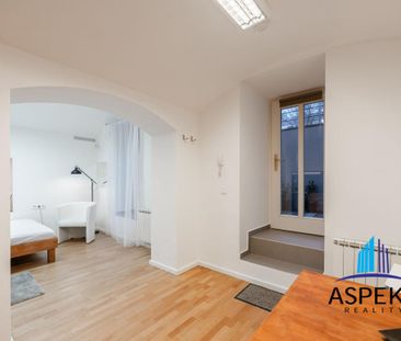 Pronájem bytu 1+kk 32 m2 - Fotografie 3