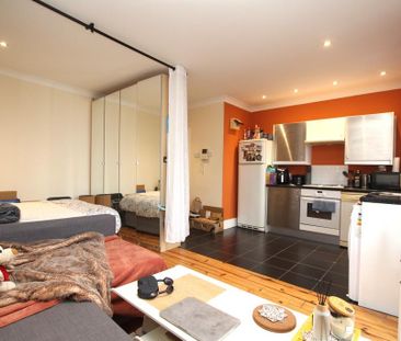 Studio to rent - Photo 6