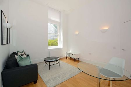 St Mark's Apartments, 300 City Road, London, EC1V 2PW - Photo 4