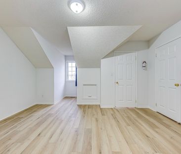 For Lease - 5260 Mcfarren Boulevard Unit# 102, Mississauga, Ontario - Photo 1