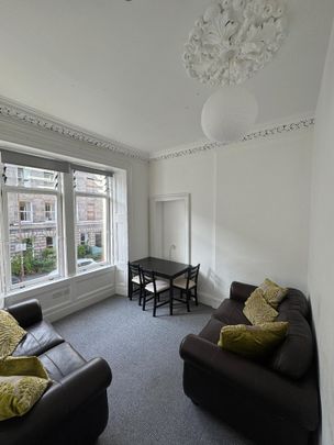 3 Bed Flat, Montague Street, EH8 - Photo 1