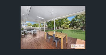 Freshly Updated Home on a Spacious Block - Photo 4