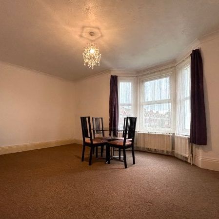Northcourt Road, Worthing, BN14 1 bedroom flat to rent - Photo 1