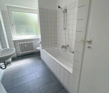 3-Zimmer-Wohnung mit Einbauküche in herrlicher Grünlage am Linzer B... - Foto 4