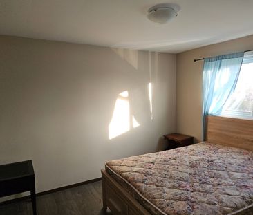 For Lease - 100 ENDICOTT Terrace Unit# B, Welland, Ontario - Photo 5