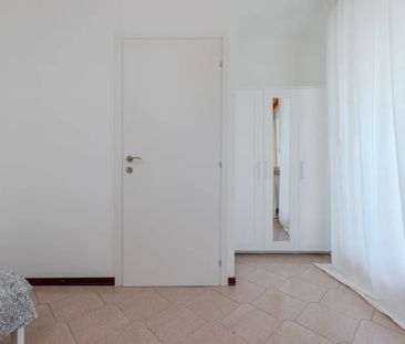 Via Urbino, Padova, Veneto 35142 - Photo 5