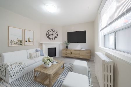 For Lease - 781 St Clair Avenue Unit# 3, Toronto, Ontario - Photo 2