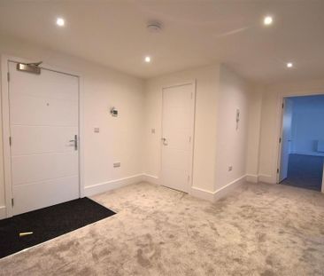 3 bedroom apartment to rent - Photo 2