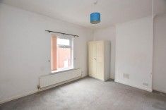 2 bed House - Mid Terrace for Rent - Photo 5
