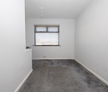 8 Cherrytree Walk, Lurgan, BT66 6EA - Photo 4