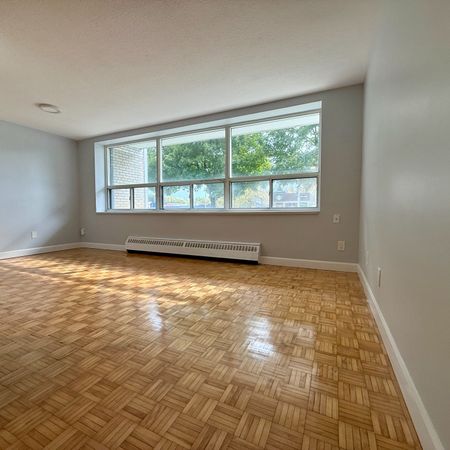 For Lease - 363 Lakeshore Road Unit# 103, Mississauga, Ontario - Photo 4
