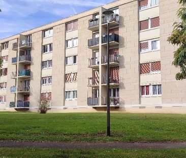 Location Appartement 4 pièces 66m² BEAUVAIS 60000 - Photo 4